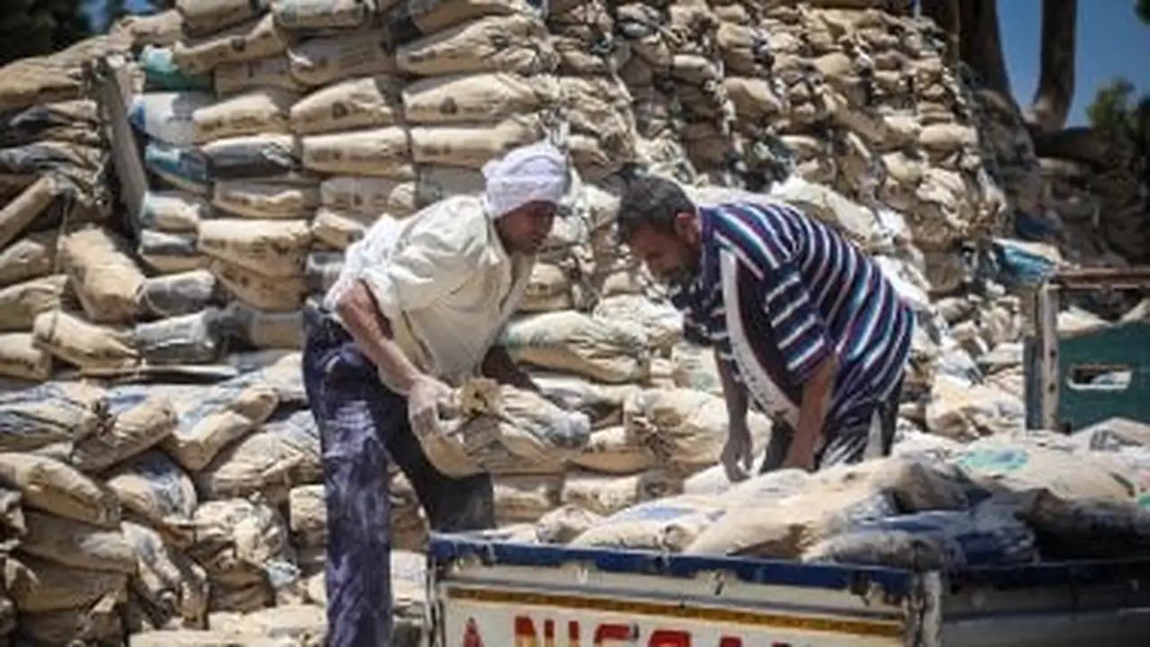 تغيرات في أسعار الأسمنت داخل المصانع والأسواق المصرية اليوم الأحد